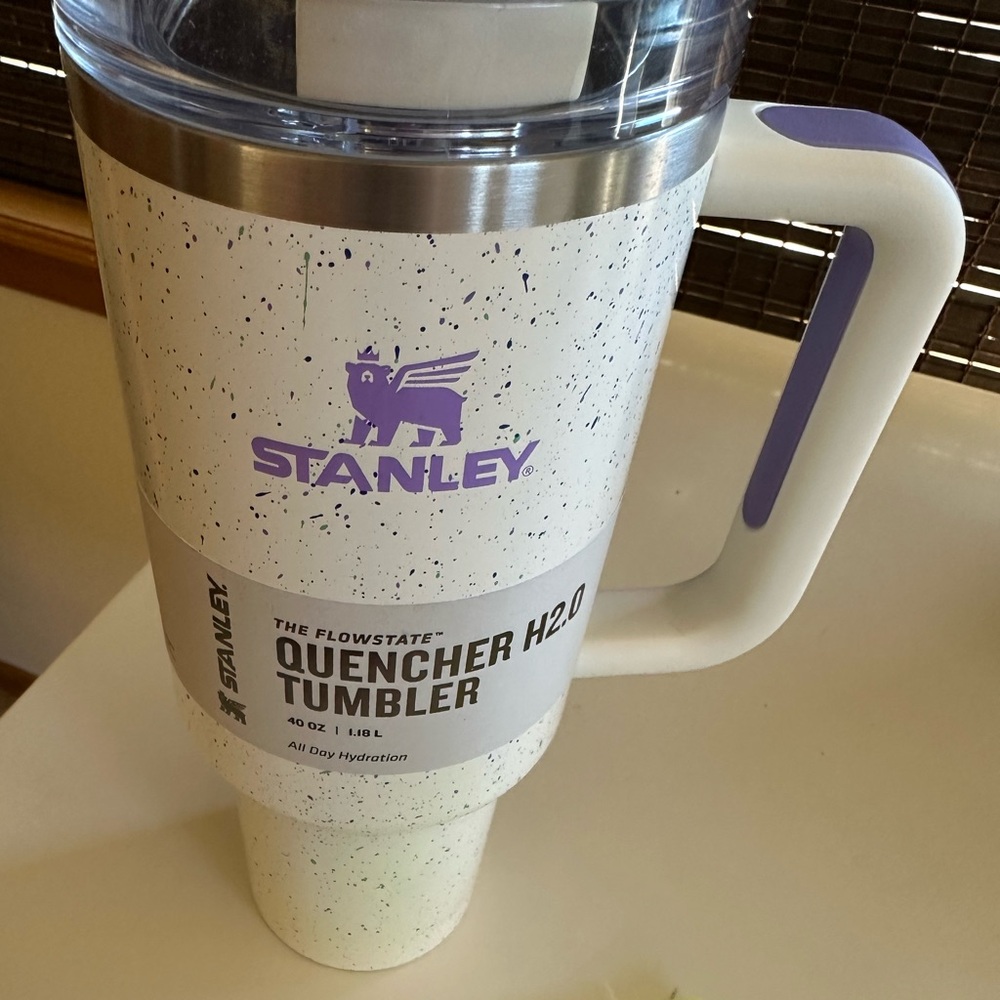 BNWT 40oz Stanley Quencher Purple Speckle